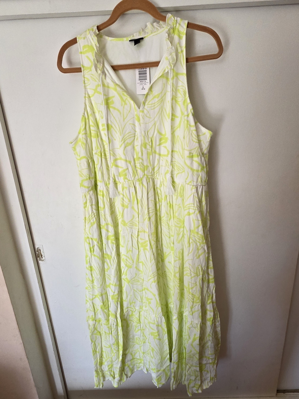 NWT torrid White & Neon Lime Floral Midi Dress